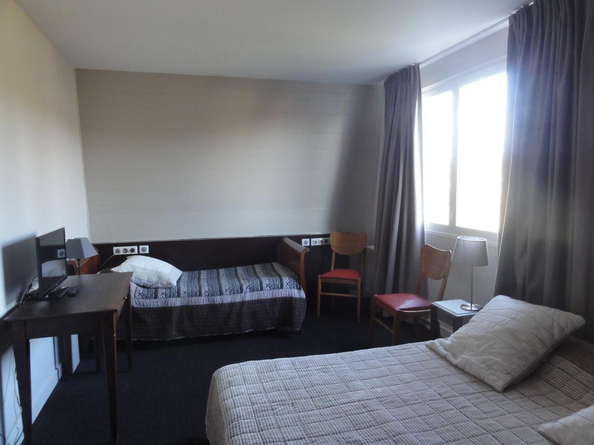 Hotel La Longue Vue Gennes-Val-de-Loire Екстериор снимка